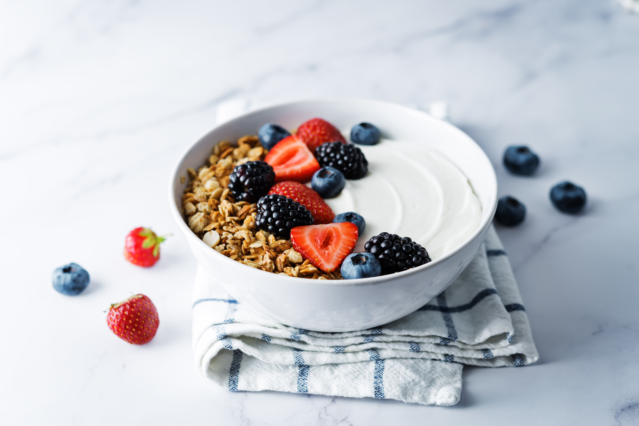 Greek yogurt for kids: Why It's Healthy and How to Serve It - Feed To ...