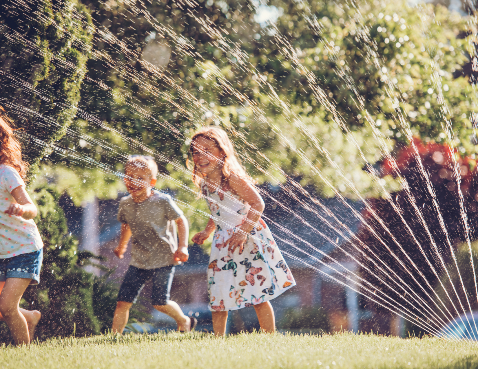 Tips for keeping child hydrated in the summer